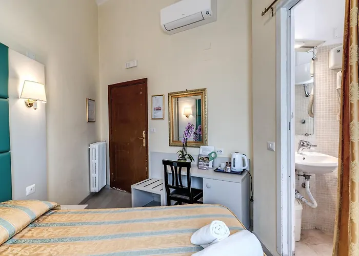 Otel Labelle 2*