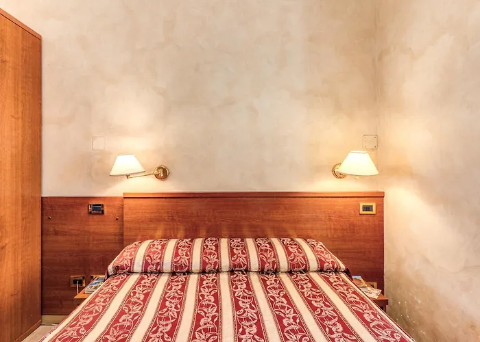 Hotel Labelle 2*